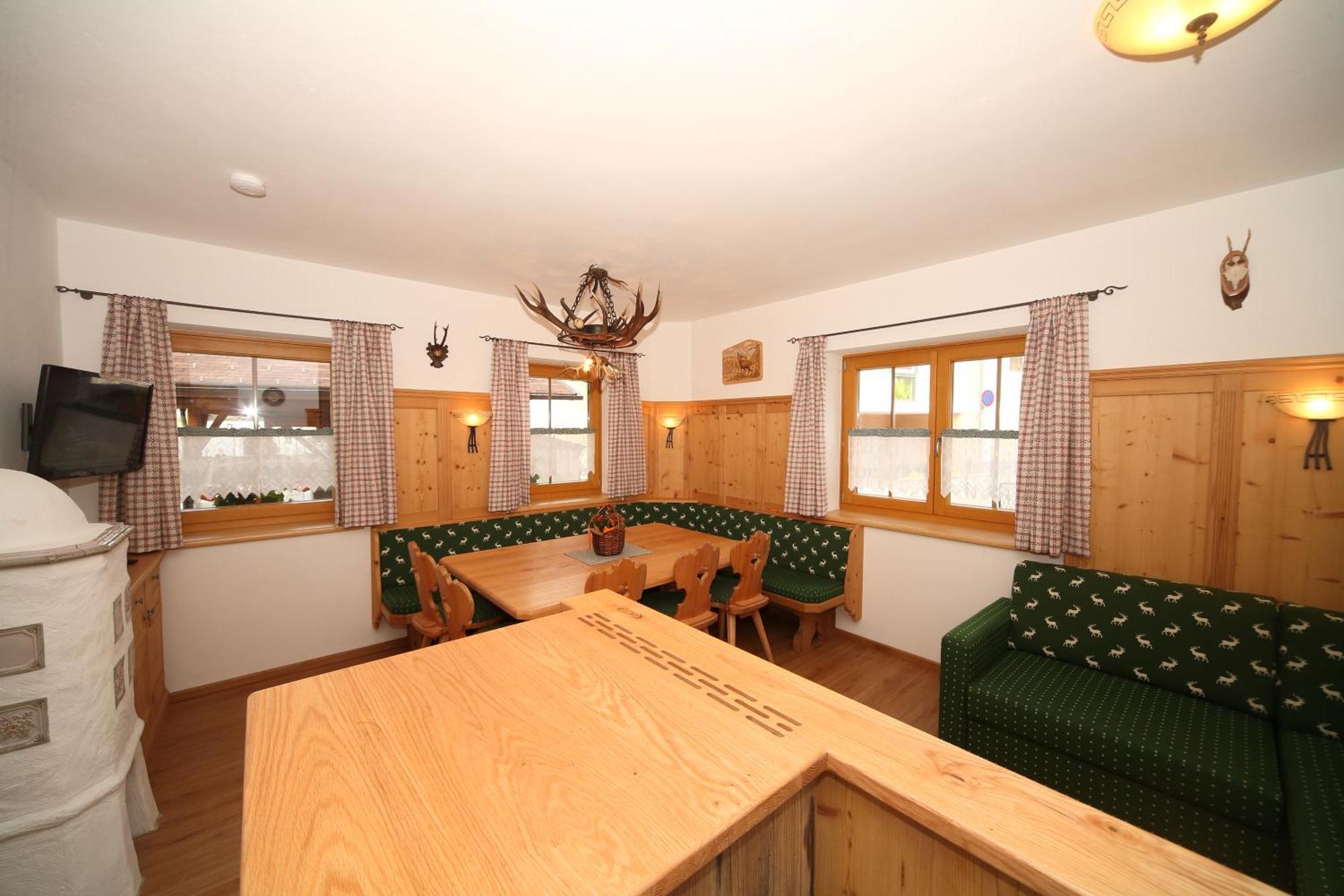 Apartment Ferienappartement Royer