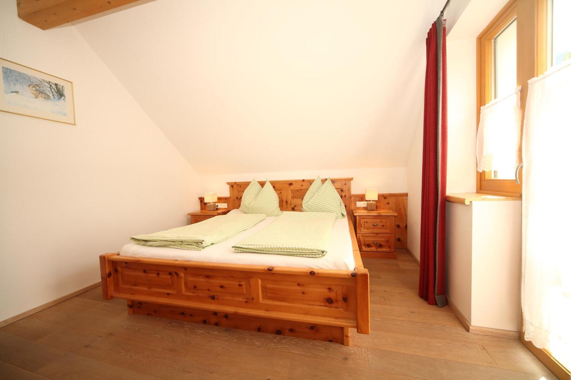 Ferienappartement Royer Apartment *